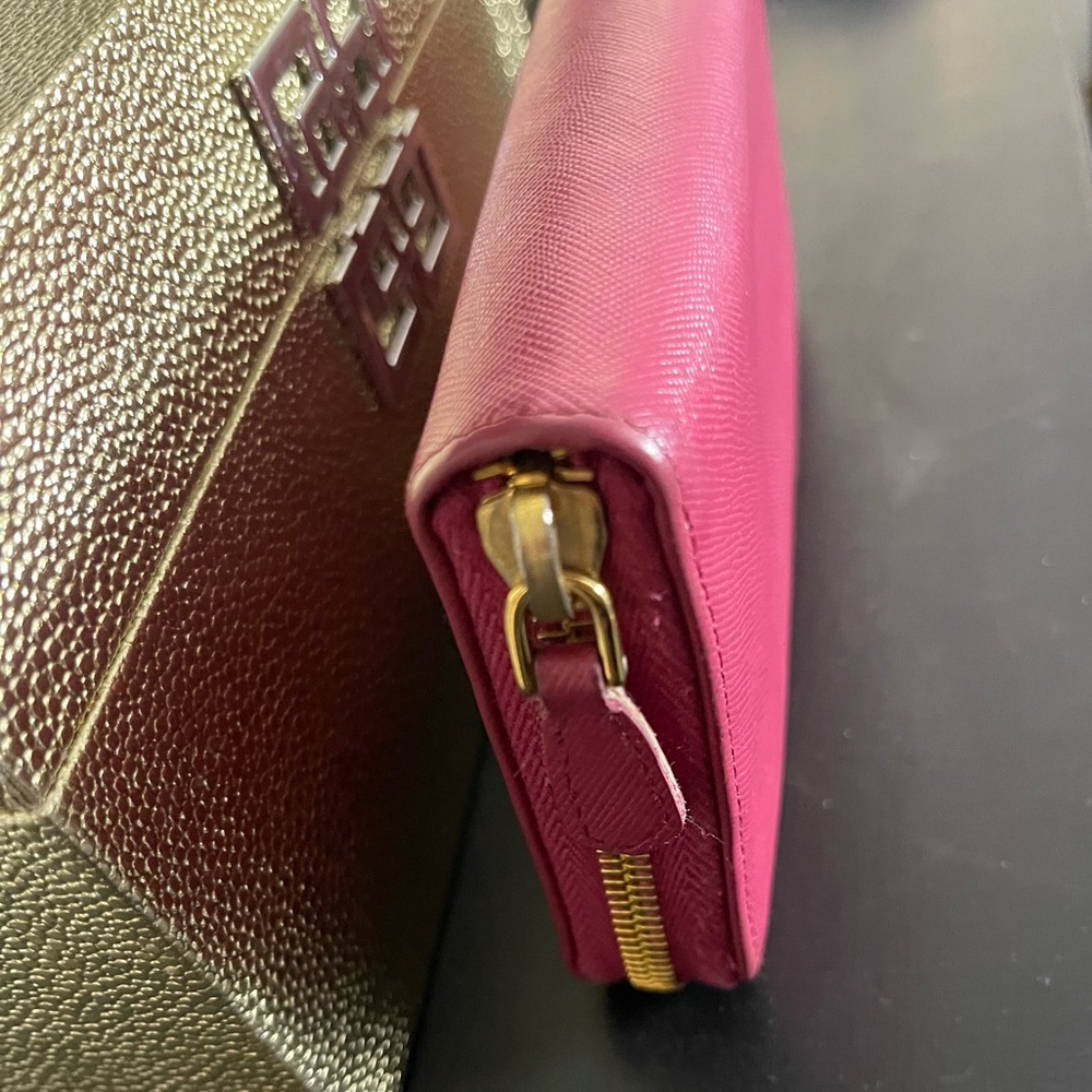 Authentic Prada Saffiano Bow Zip Around Wallet - Picture 4 of 12